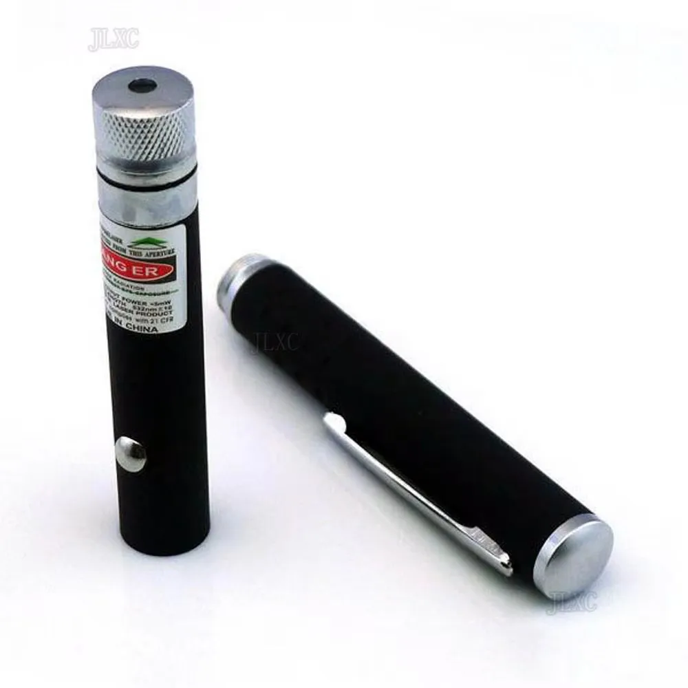 (لا تشمل البطاريات) مؤشر ليزر  - مراجعة Laser Pointer Cat Toy Automatic وسعره