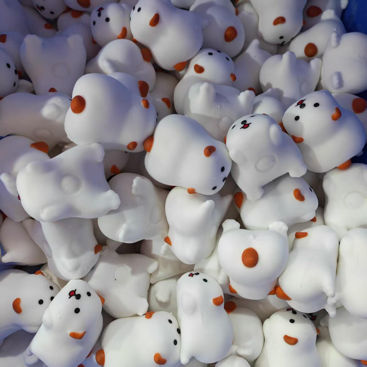 لعبة ضغط على شكل كلب لطيف، محا - مراجعة Interactive Squeaky Plush Dog Toy وسعره
